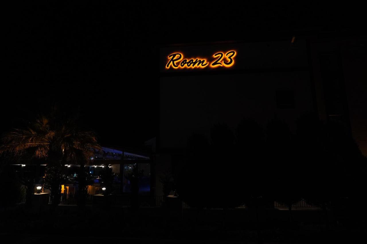 Room 23 Hotel 阿克恰伊 外观 照片